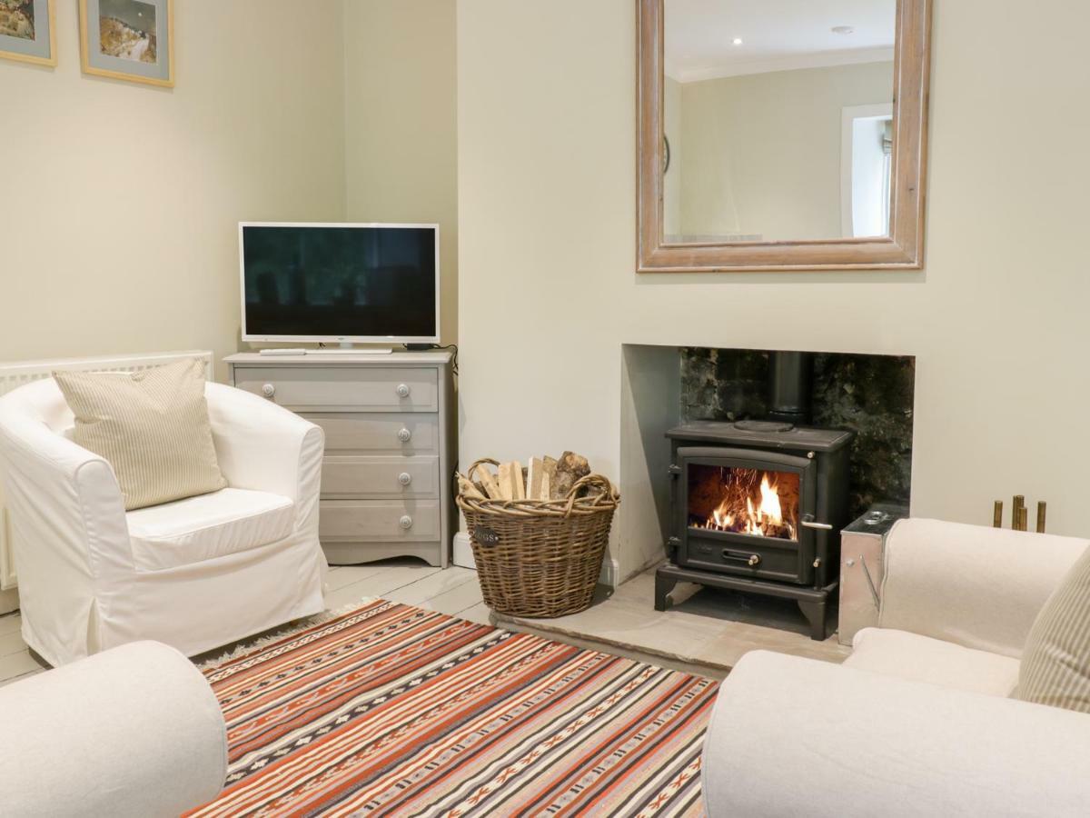 Gate Lodge West Calder Экстерьер фото